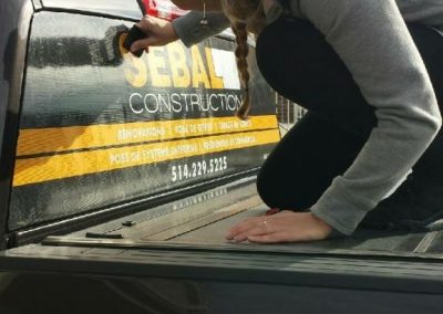 Sebal Construction – Création de logo & Installation de vinyle / lettrage de véhicule
